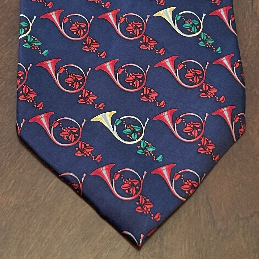 Vintage Holidays Blue Red 100% Silk Men’s Neck Tie Made In China